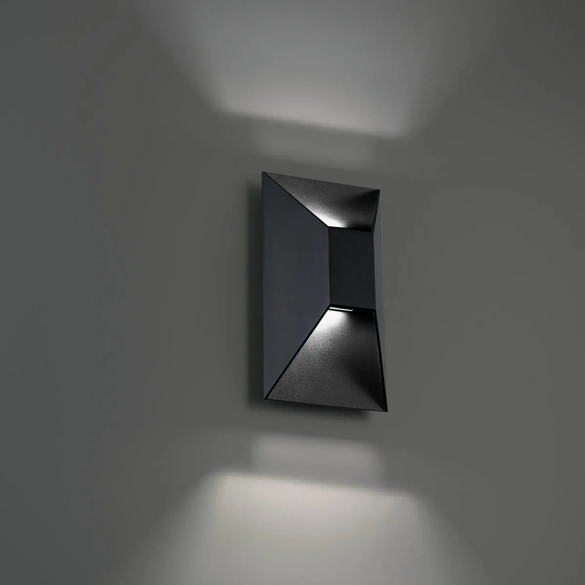 Modern Forms Led Outdoor Wall Sconce 1